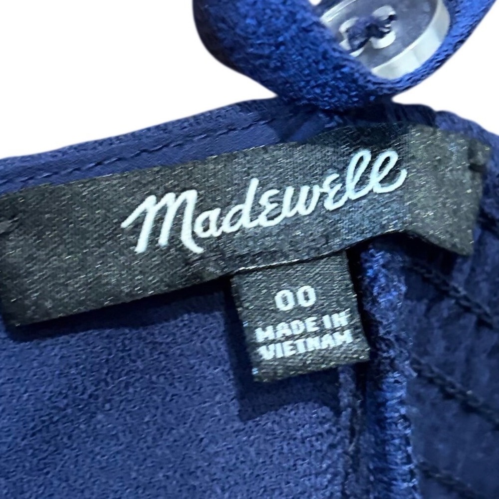 Madewell Navy Blue Smocked Button-Front Cropped Wide Leg Jumpsuit romper Size 00 - Picture 4 of 7